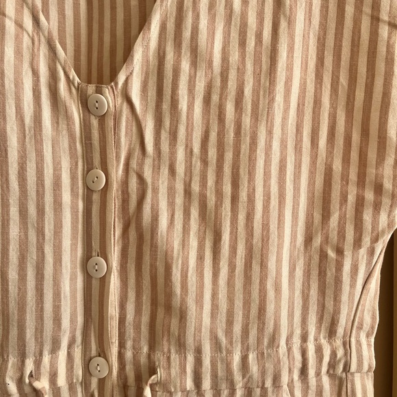 Ali Golden Beige Striped Jumpsuit size Medium - Picture 4 of 8